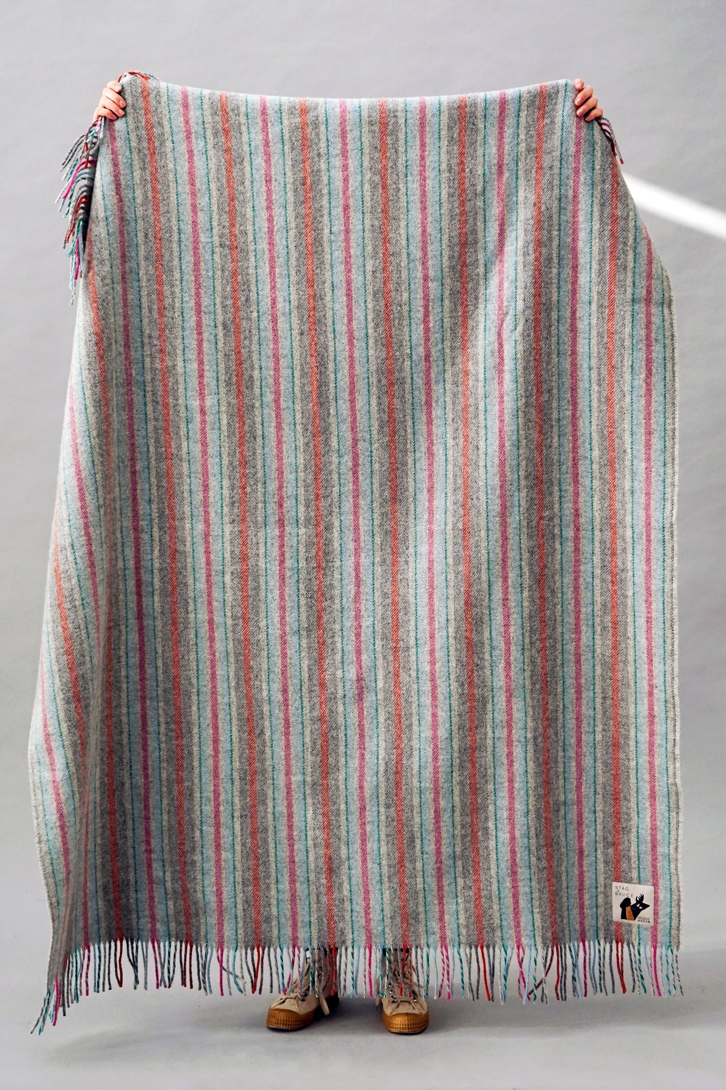 blanket //grey stripe