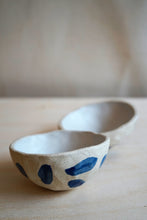 Load image into Gallery viewer, medium bowl