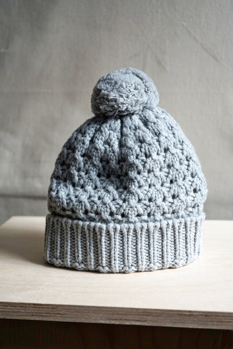 scottish scotland blue knitted pom pom hat cap beanie bonnet 